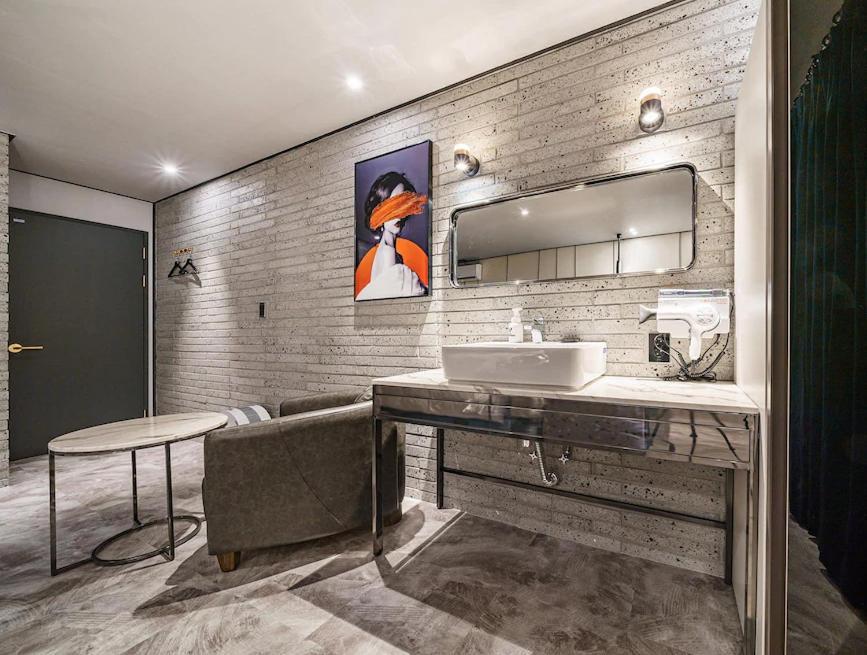 Brown-Dot Hotel Geomdan Incheon Bagian luar foto